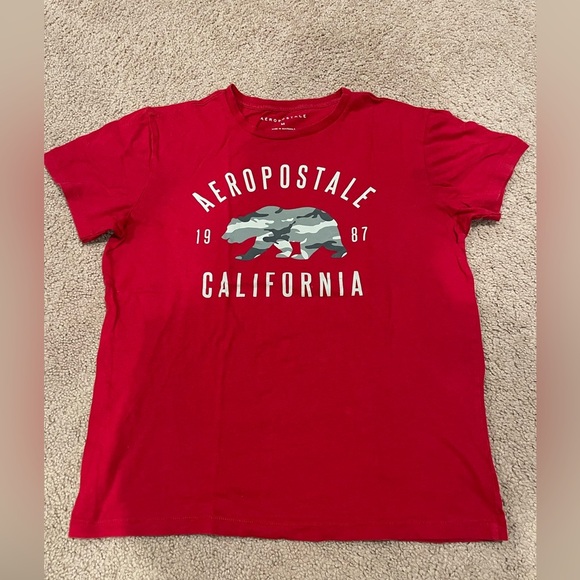 Men's AEROPOSTALE Red Camo Bear Graphic Tee - Picture 2 of 11